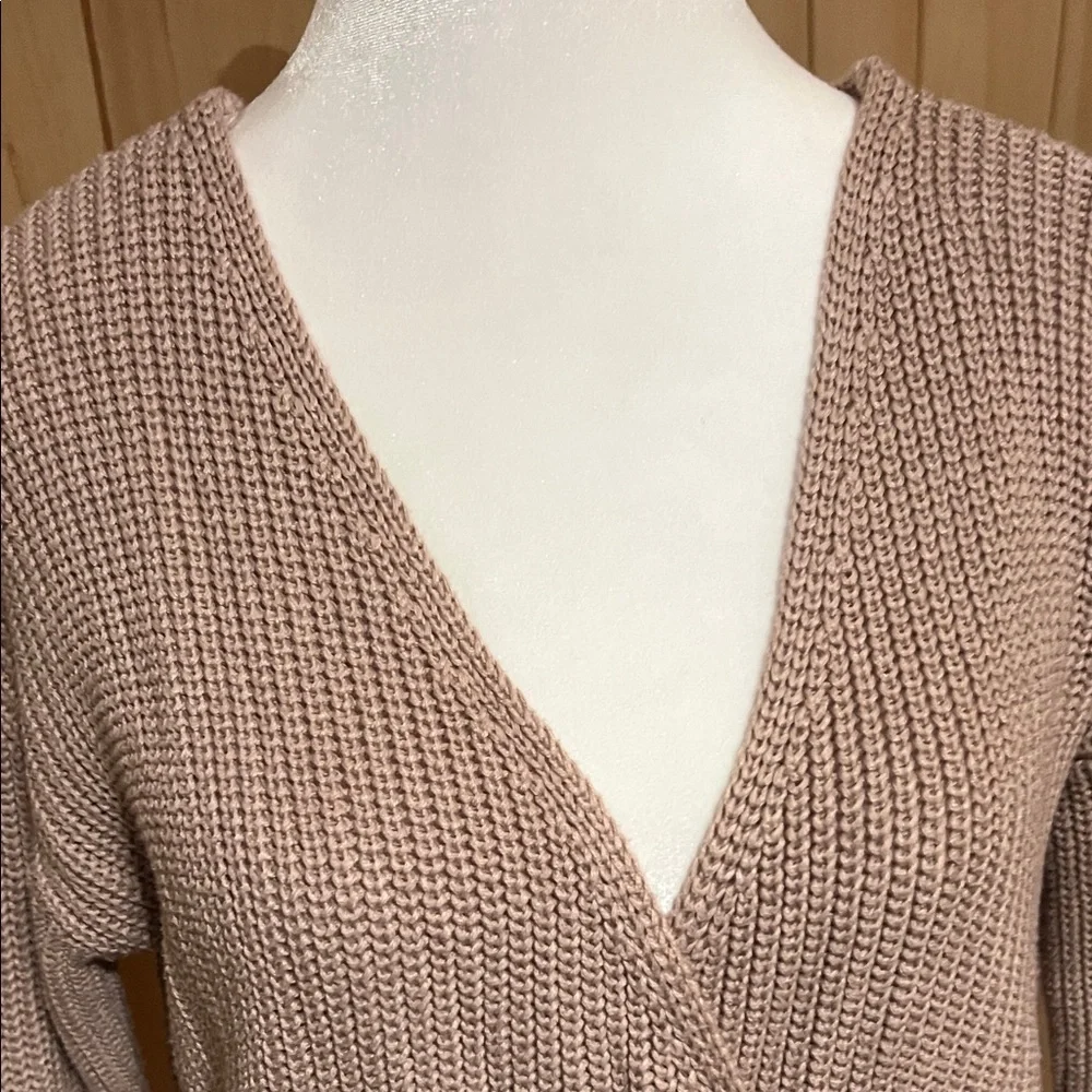 Moon & Madison Blush Pink V-Neck Wrap Front Chunky Knit Sweater Size Small